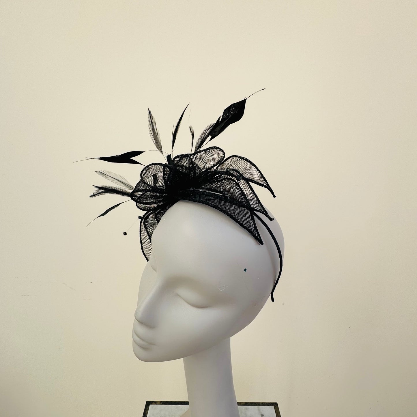 J Bees JB23/318 Fascinator in Black