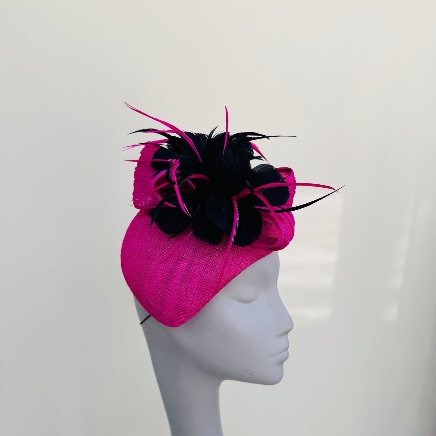 Boardmans Fernley Fuchsia/Black Pillbox with Contrast Feathers