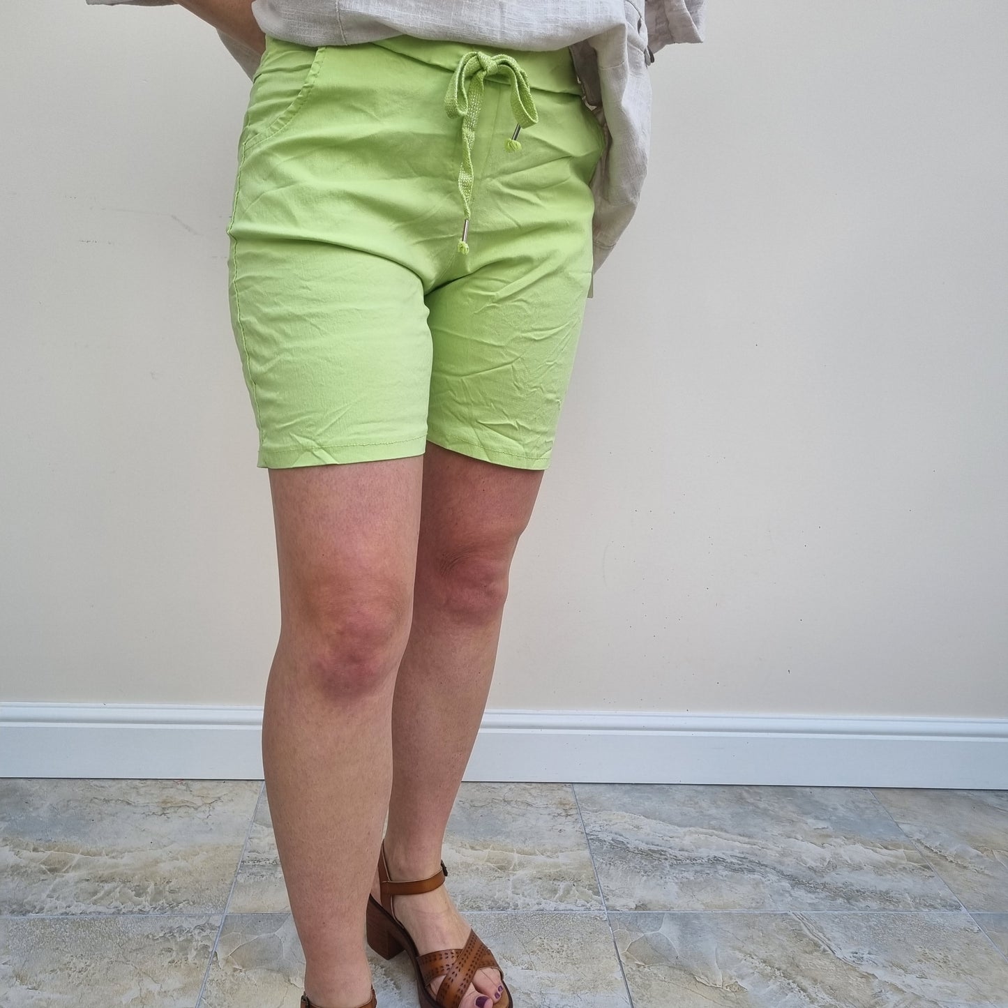Magic Short Shorts