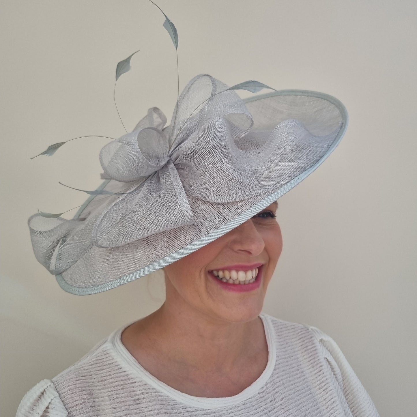 J Bees JB18/100 Ice Blue Hatinator