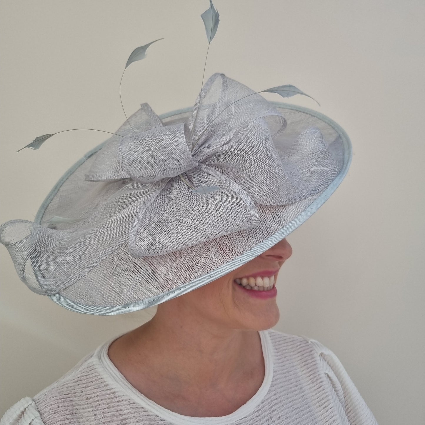 J Bees JB18/100 Ice Blue Hatinator