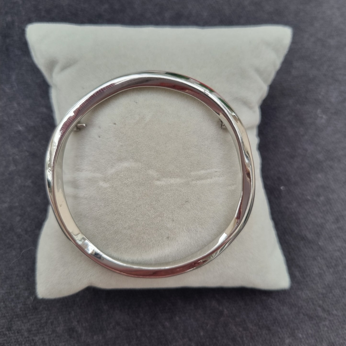Tempest DH041B Silver Contemporary Ring Brooch