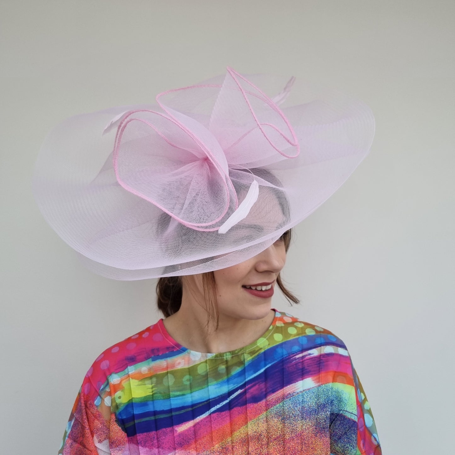 JBees JB24/13 Large Crin Hatinator in Pinks