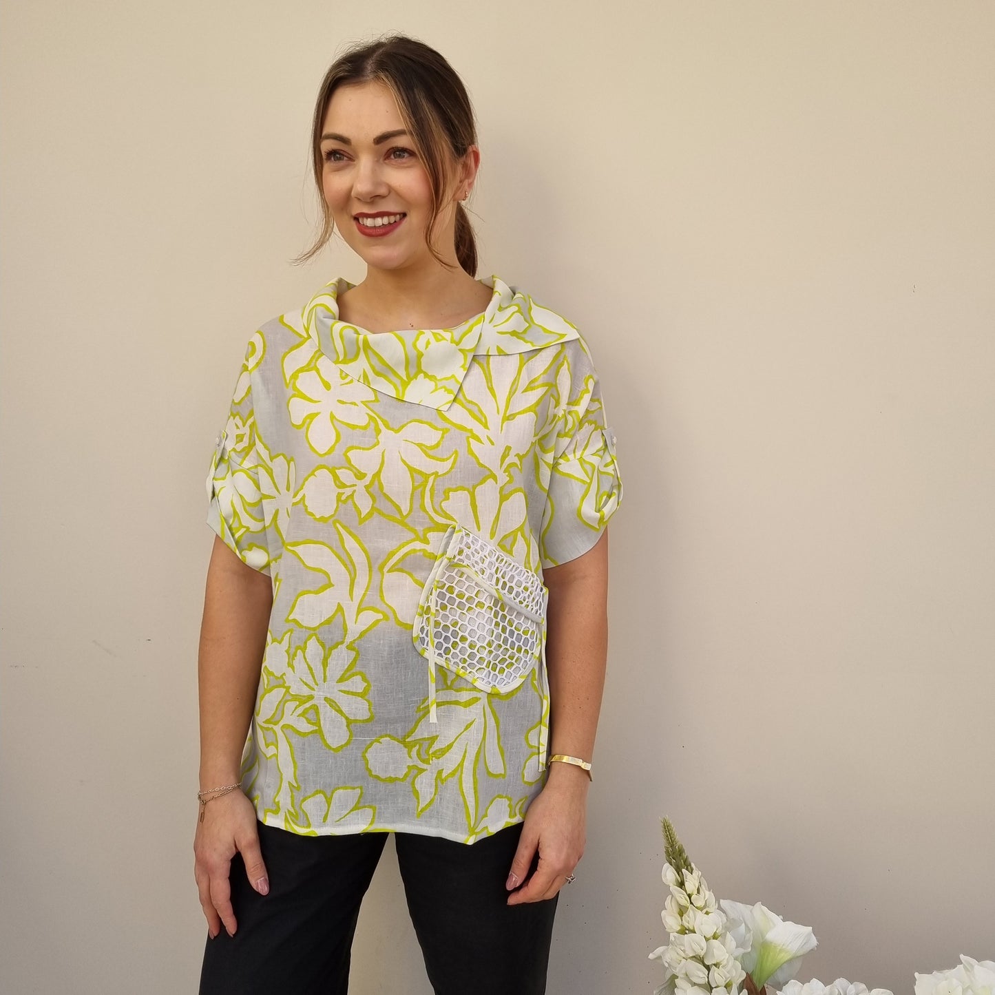 I.NCO Floral Print Net Pocket Top