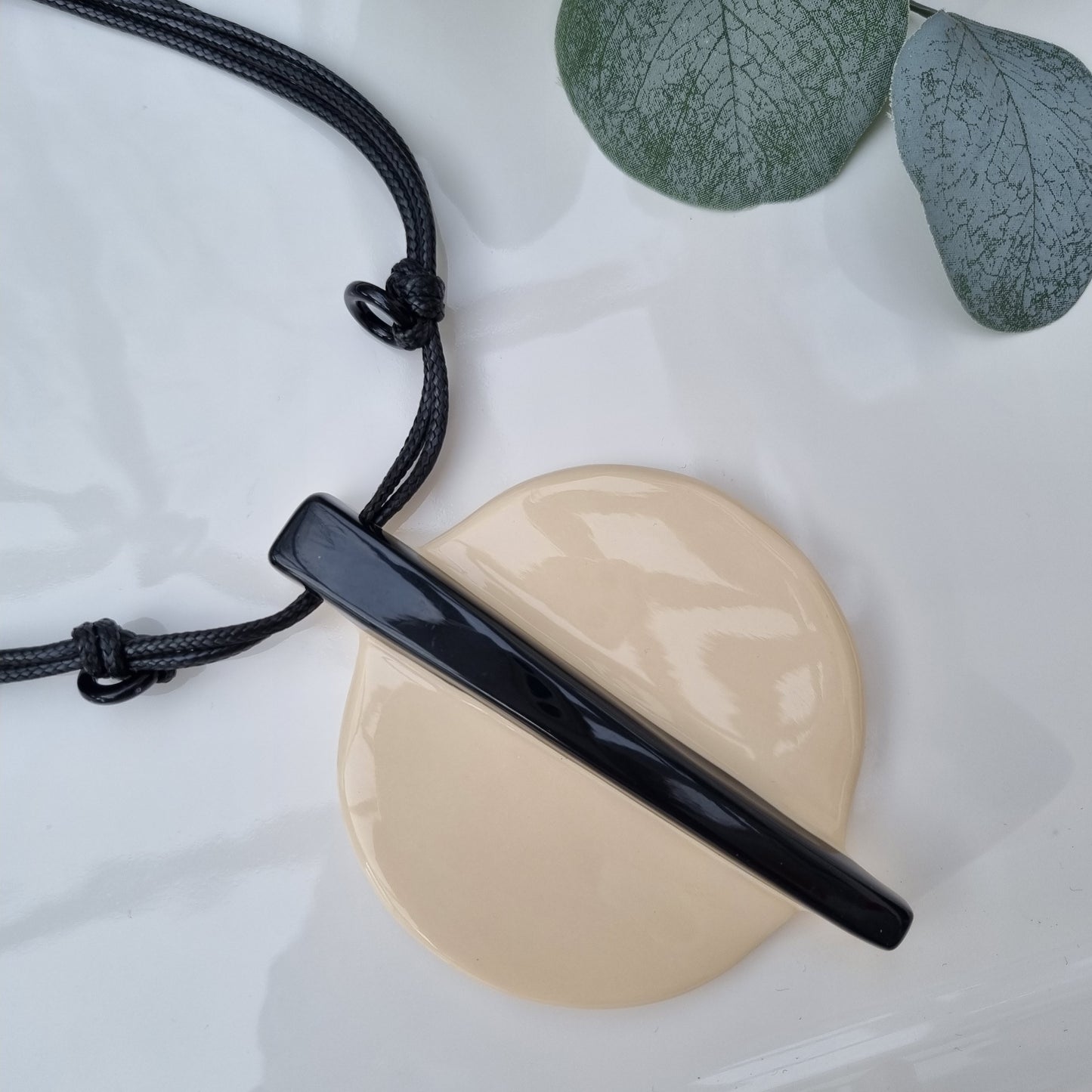 Dante Cream Disc Necklace