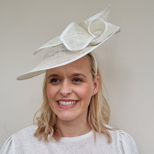 JB24/32 Twist Bow Hatinator In Nudes