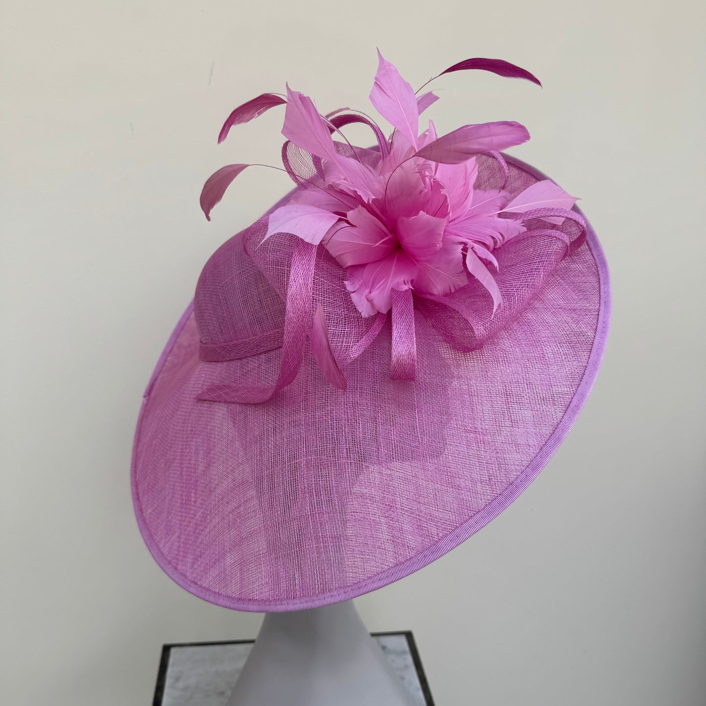 J Bees JB25/85 Blossom Pink Hatinator with Feather Flower Detail