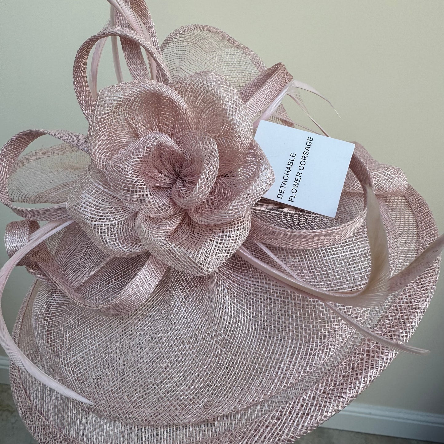 Max and Ellie YD3 Cameo Pale Pink Sinamay Disc Hatinator