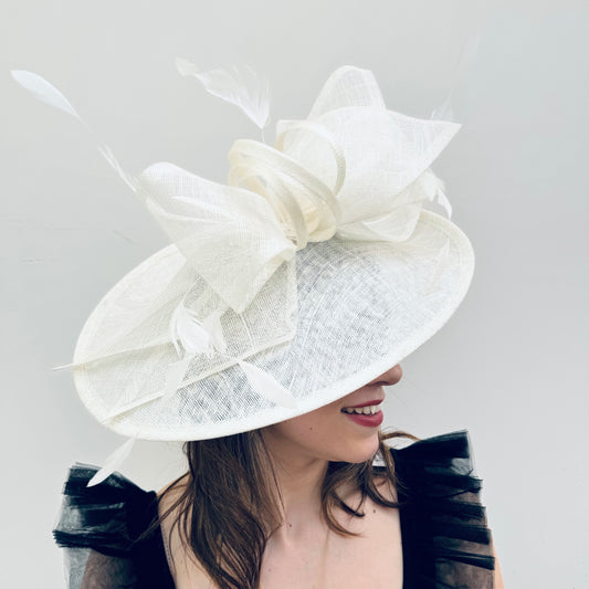 Max and Ellie FD7 Ivory Cream Hatinator