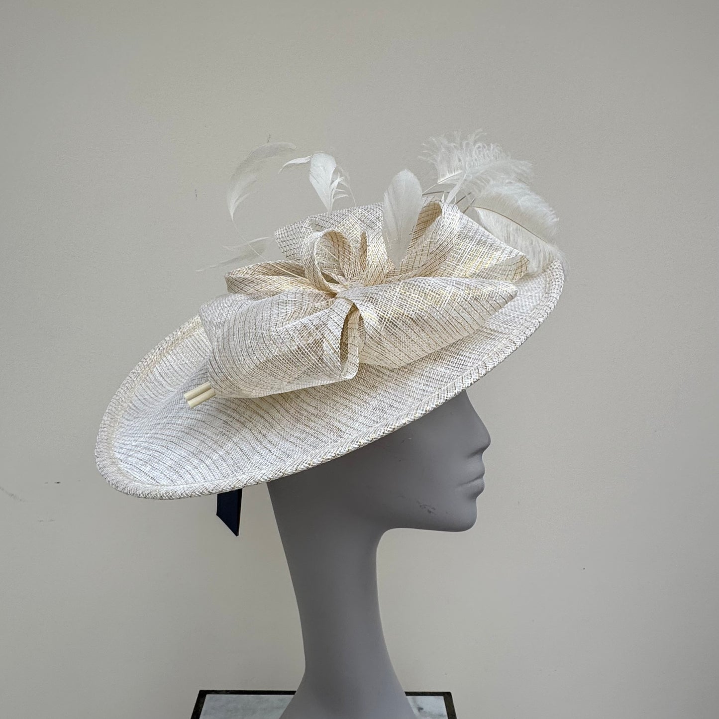 Failsworth 9919 White and Gold Lurex disc on headband