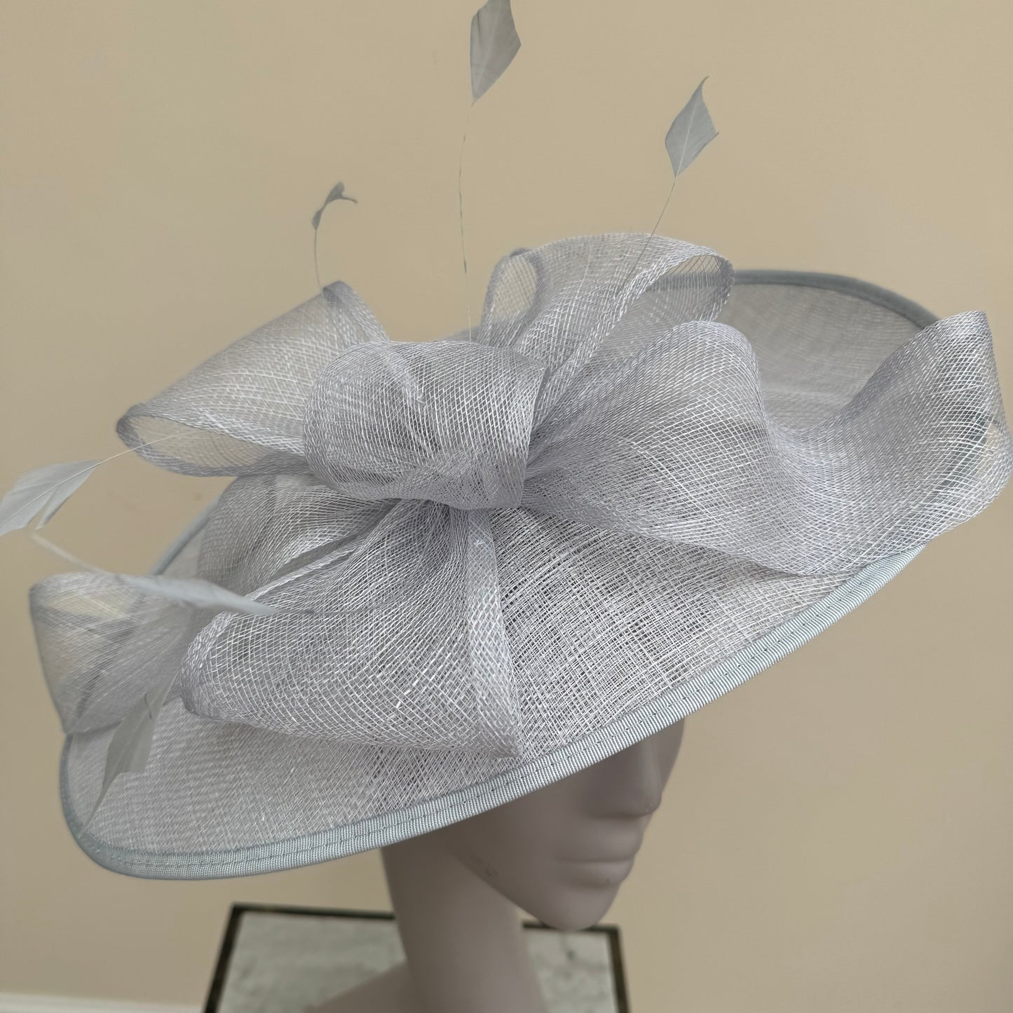 J Bees JB18/100 Ice Blue Hatinator