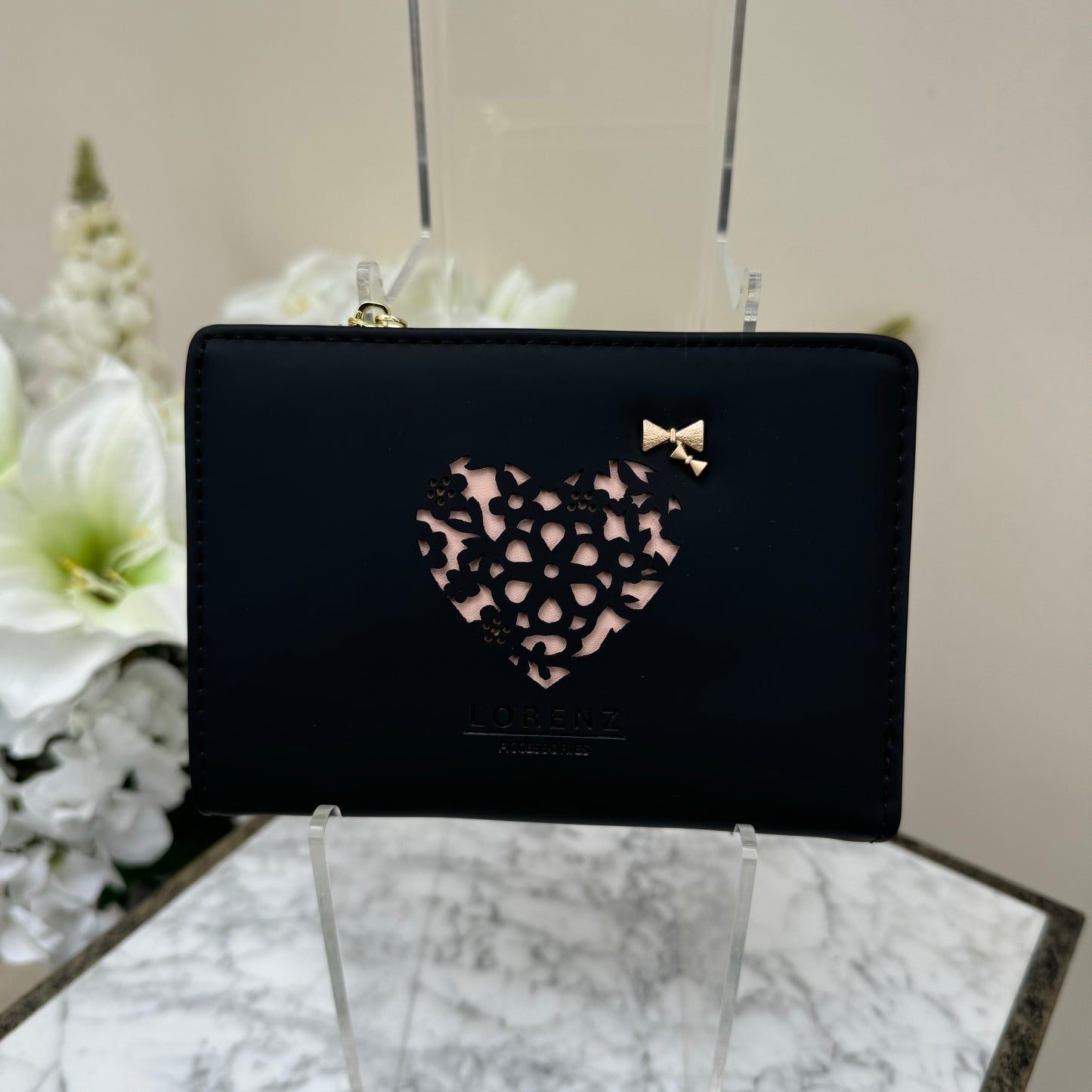 GHS 7234 Laser Cut Heart Front Purse