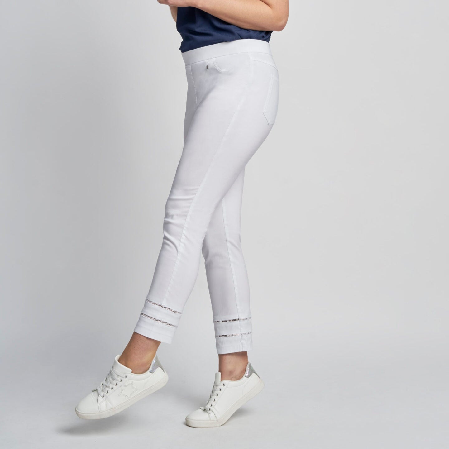 Pinns 632CT Regular Bengline Ankle grazer Hem detail