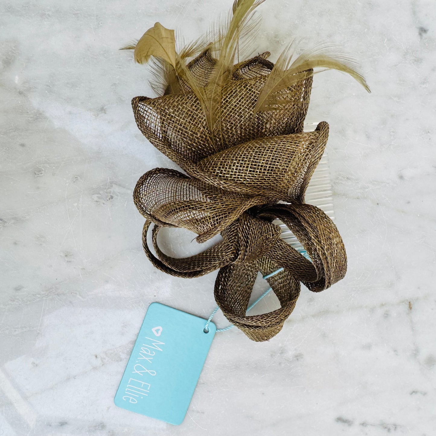 Max and Ellie AF3 Green Comb Fascinator