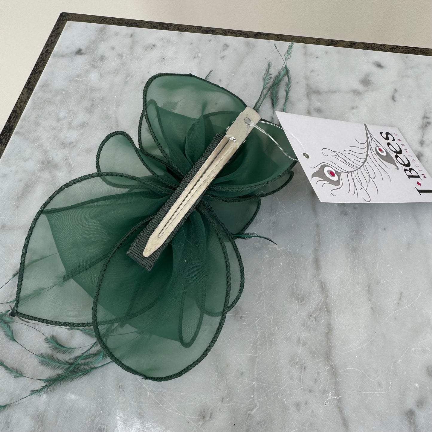 J Bees 9826 Clip Fascinator