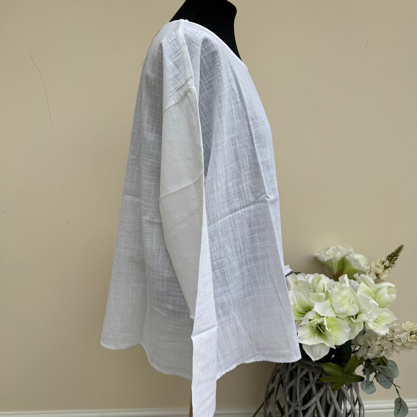 Passion Linen long Sleeve Round Neck Top