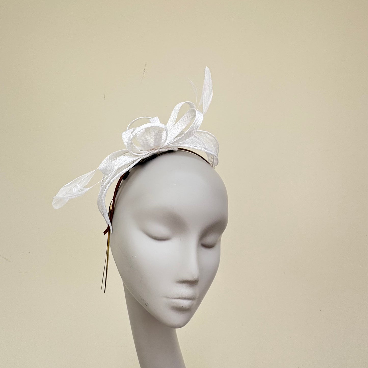 Failsworth 8025 White Fascinator On Headband
