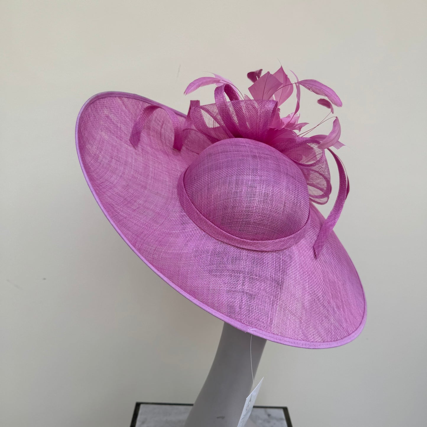 J Bees JB25/85 Blossom Pink Hatinator with Feather Flower Detail