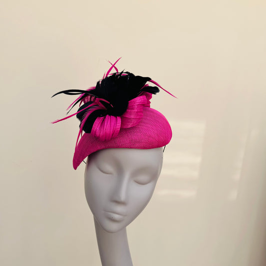 Boardmans Fernley Fuchsia/Black Pillbox with Contrast Feathers