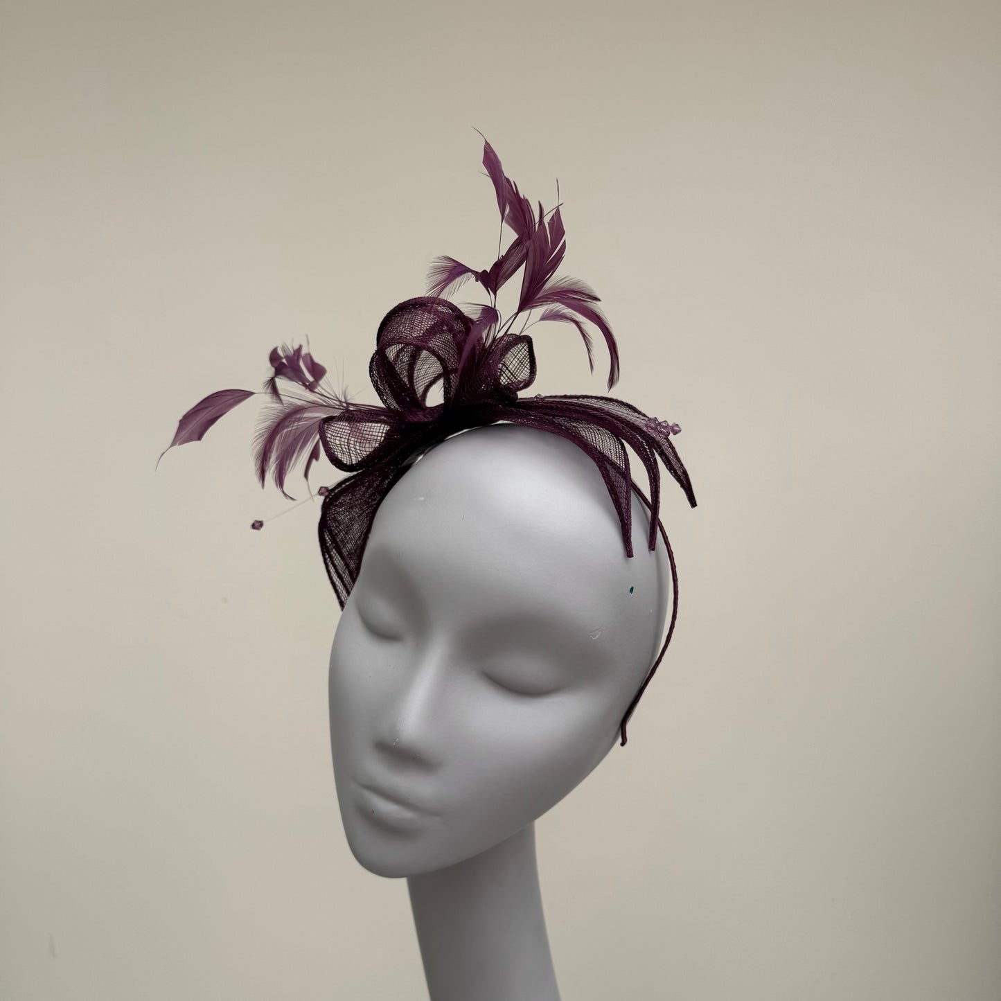 J Bees JB23/318 Fascinator in Reds