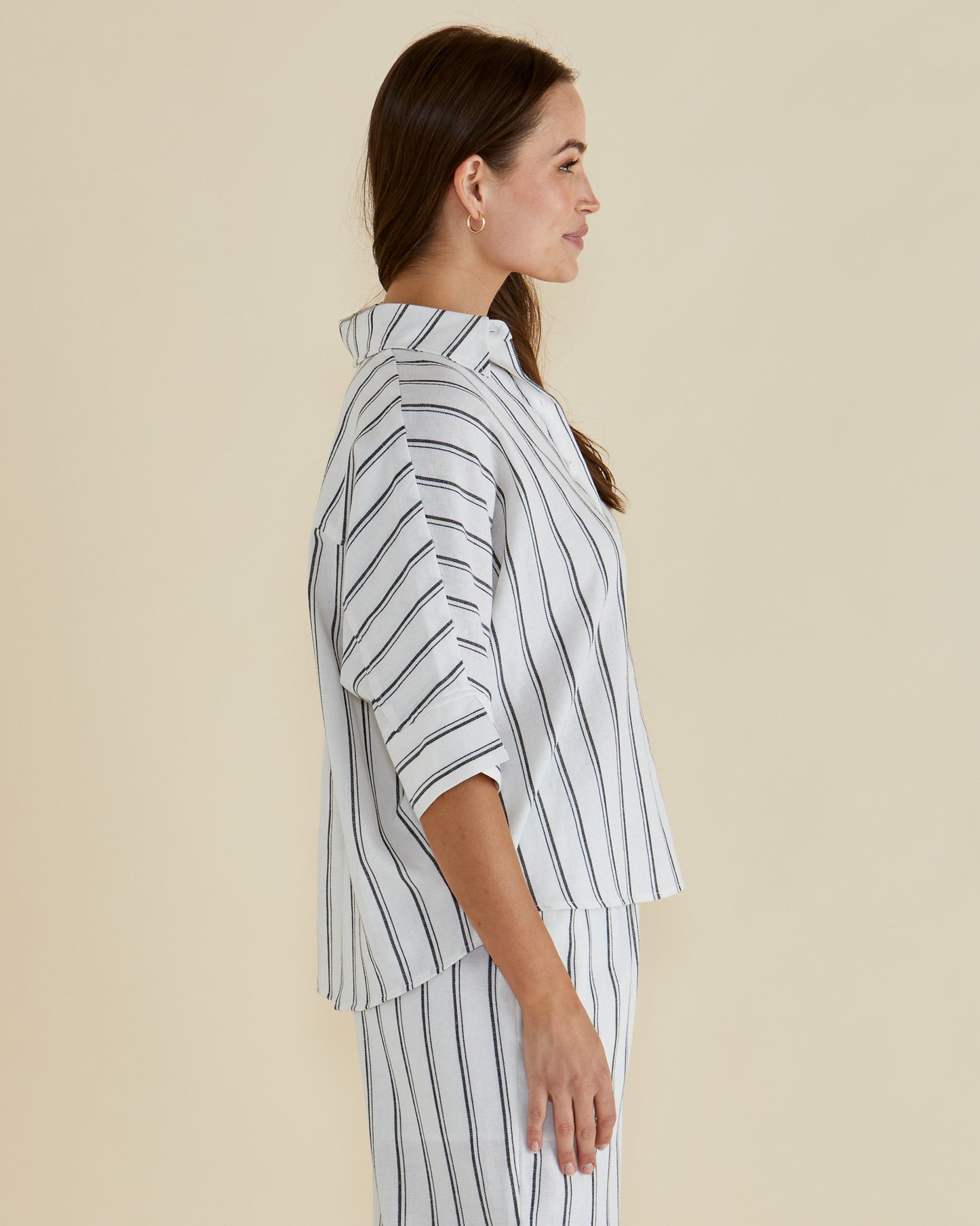 Betty Basics BB8435 Lynwood Linen Shirt
