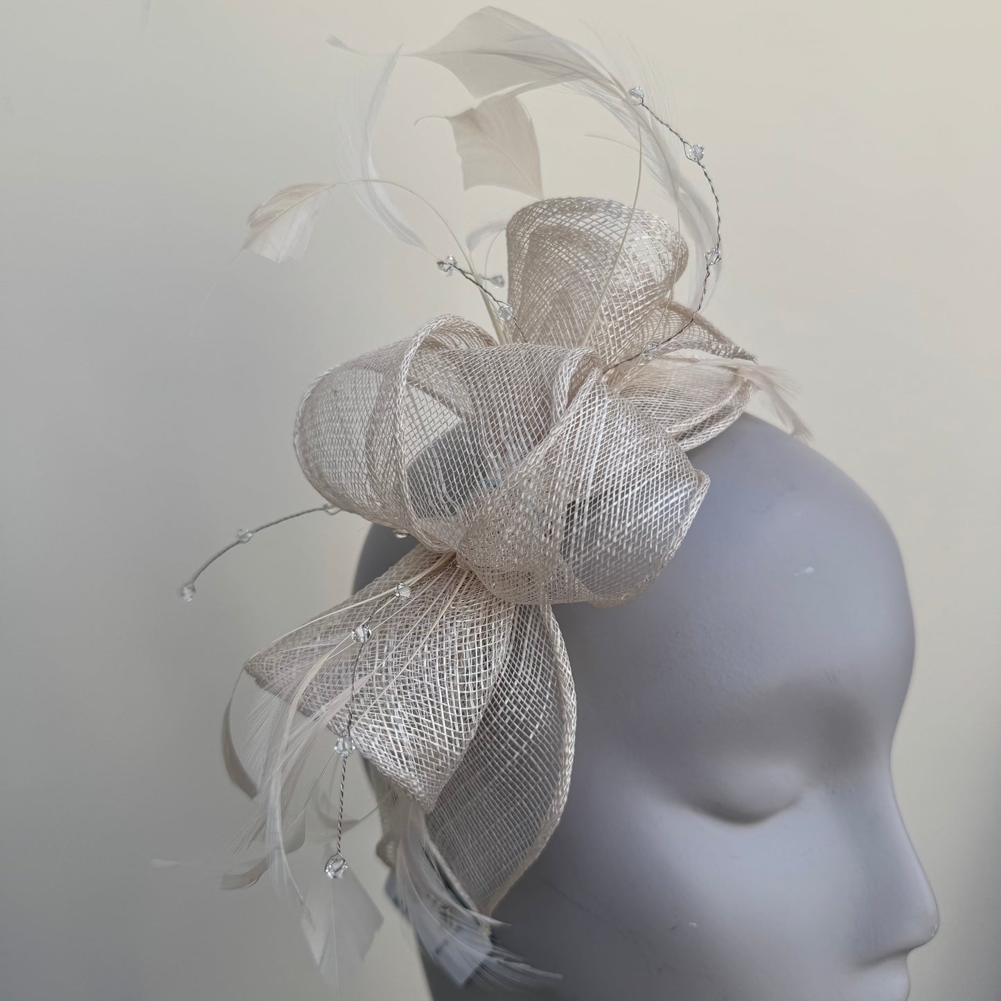 Max and Ellie CF1 Fascinator in Nudes