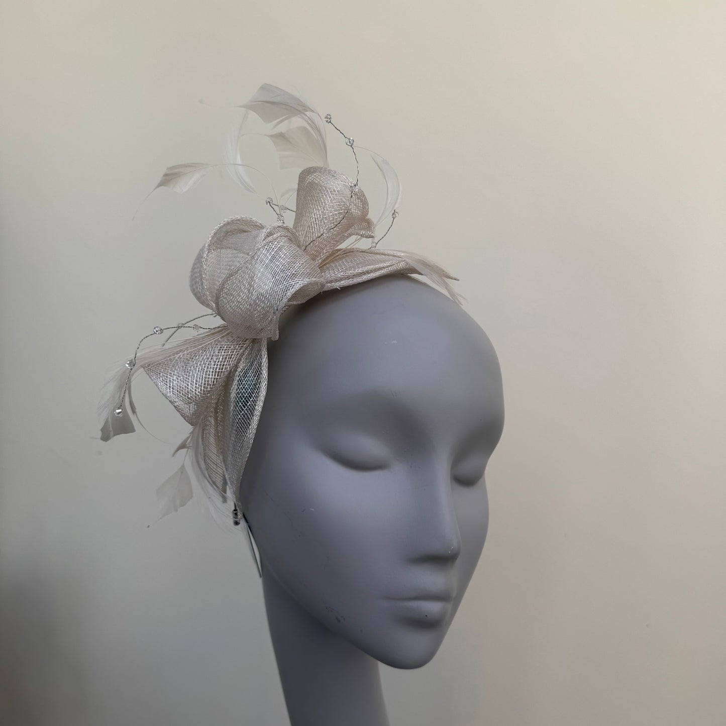 Max and Ellie CF1 Fascinator in Nudes