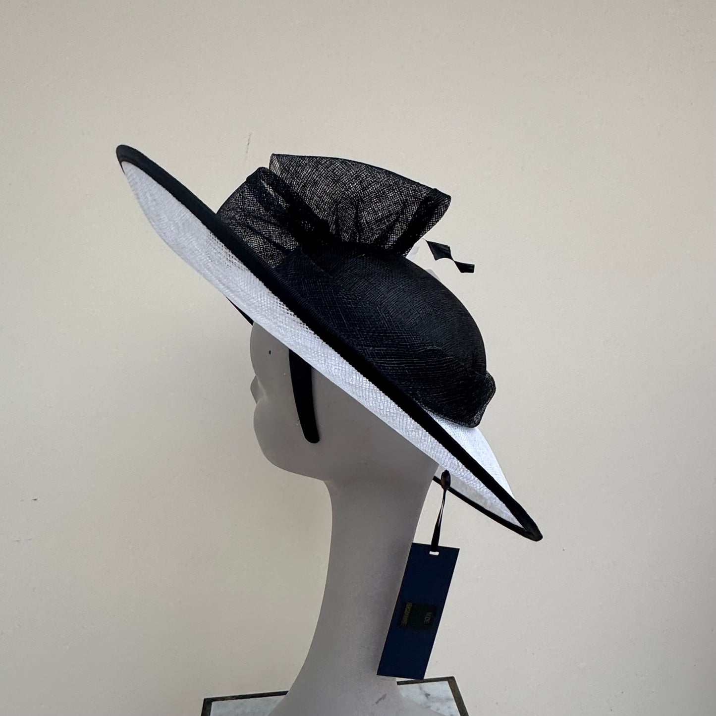 Failsworth 103 Black/White Hatinator