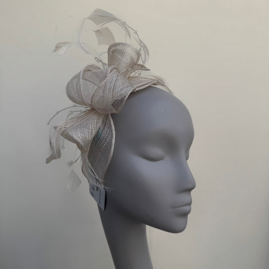 Max and Ellie CF1 Fascinator in Nudes