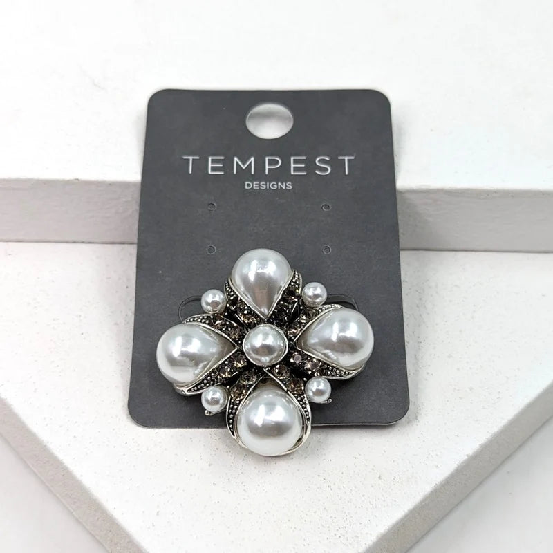 Tempest DH021B Pearl Brooch