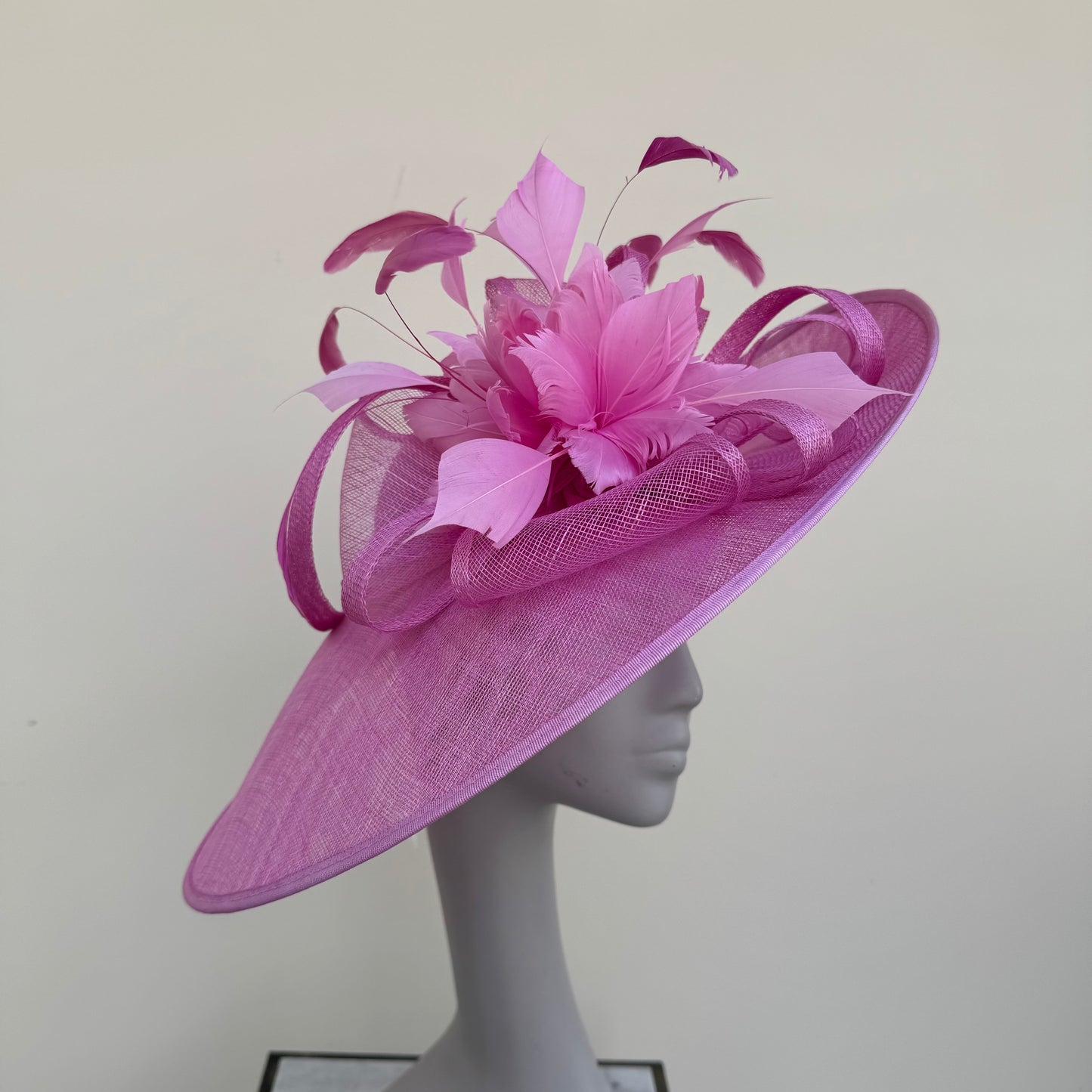 J Bees JB25/85 Blossom Pink Hatinator with Feather Flower Detail