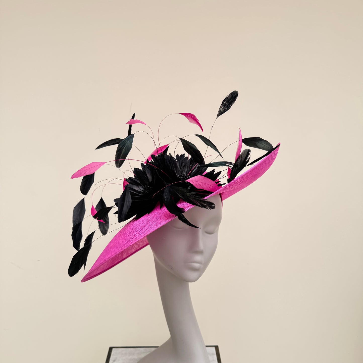 J Bees JB25/86 Fuchsia Pink and Black Two Tone Feather Hatinator