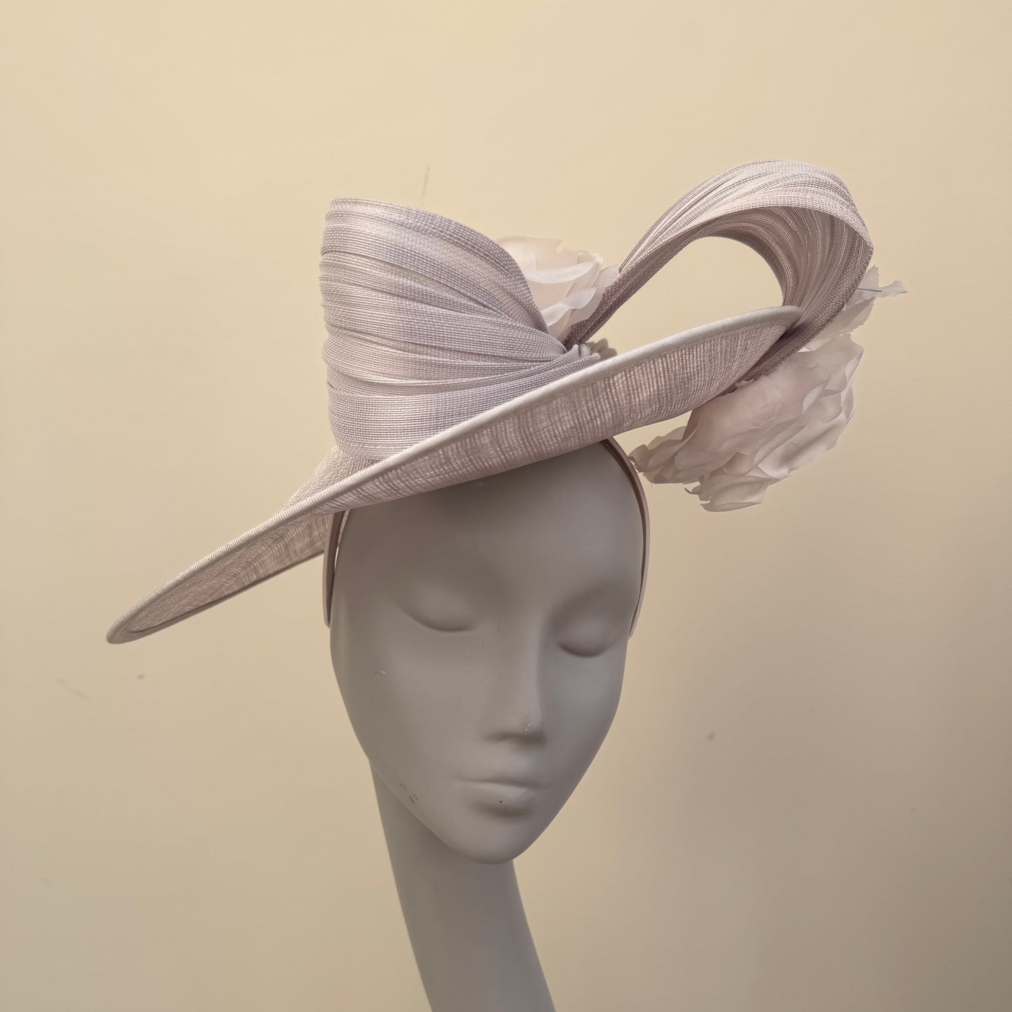 J Bees JB25/59 Opal Disc Hatinator with Ribbon and Rose Detail