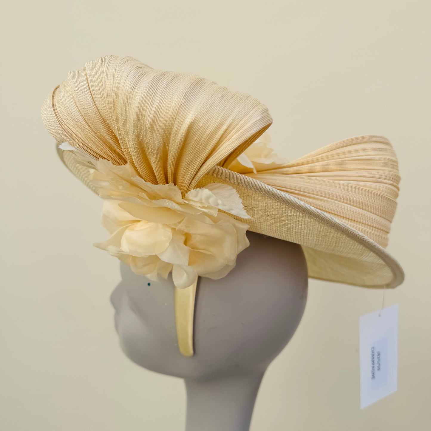 J Bees JB25/59 Champagne Gold Disc Hatinator with Ribbon and Rose Detail