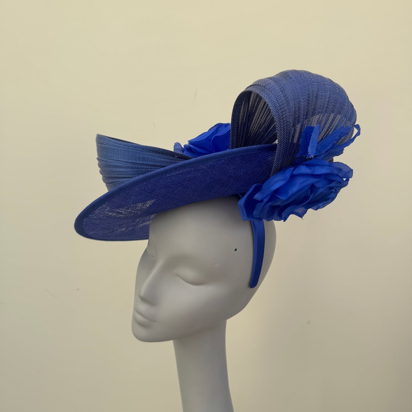 J Bees JB25/59 Cobalt Blue Disc Hatinator with Ribbon and Rose Detail