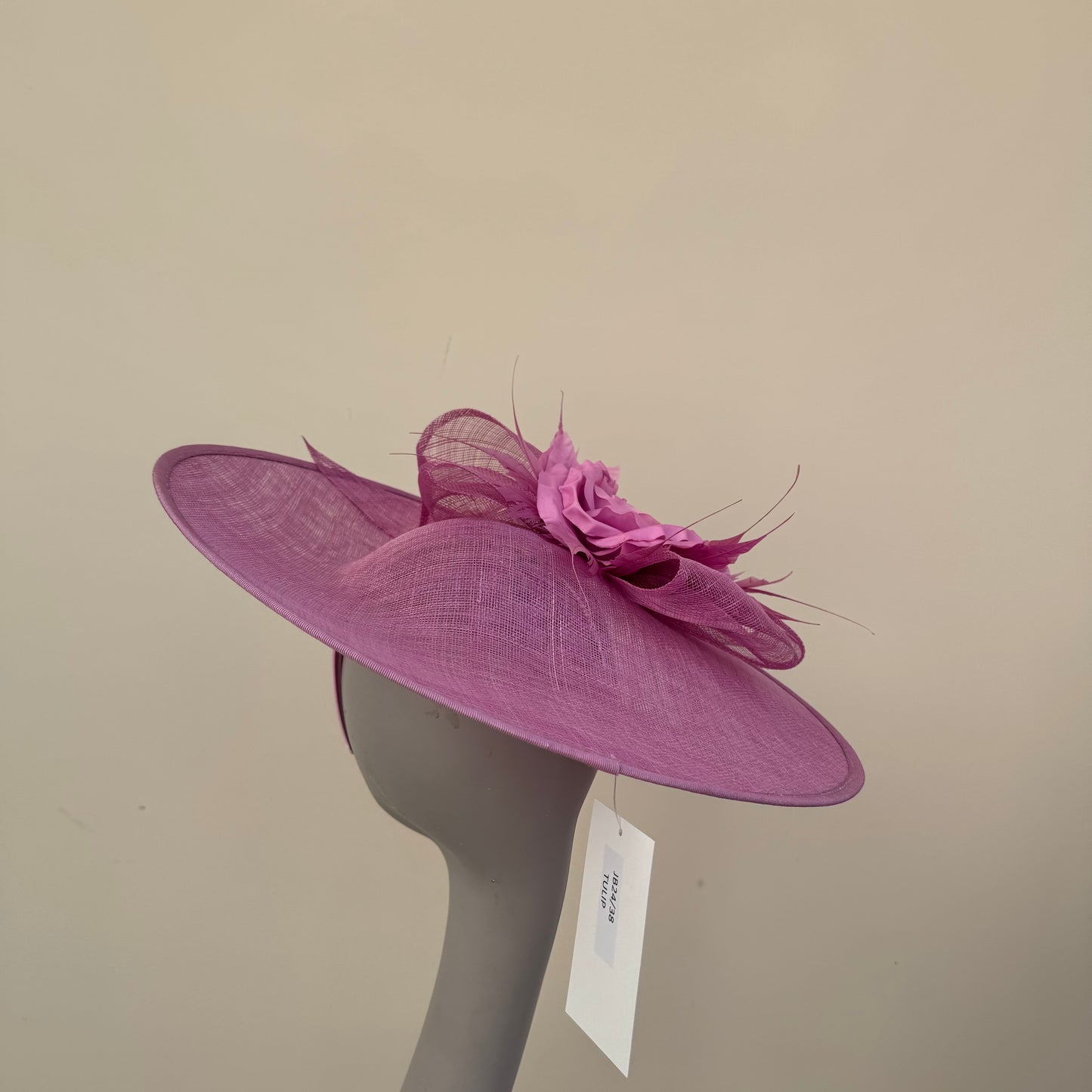 J Bees JB24/38 Tulip Hatinator with Large Flower Detail