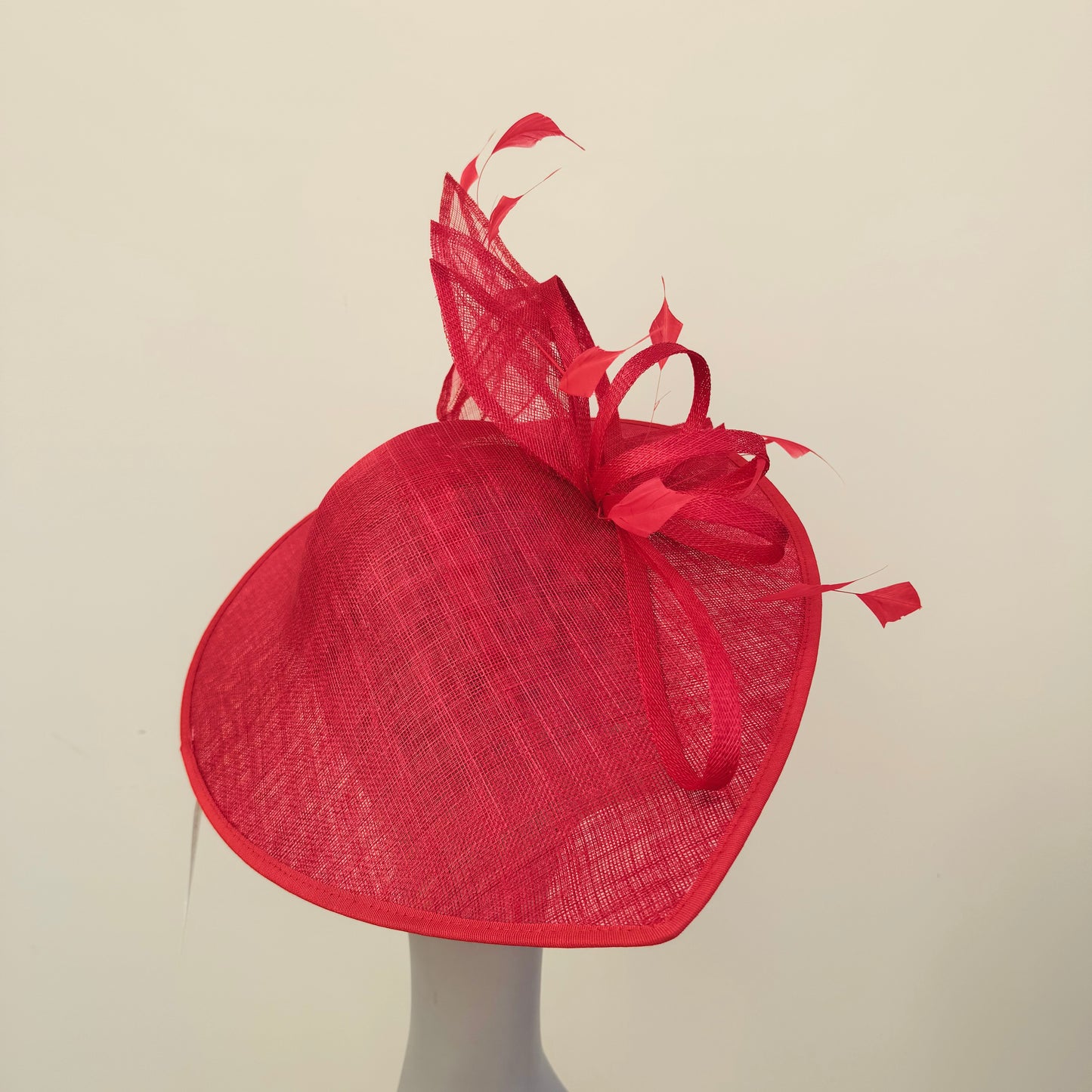 J Bees JB25/79 Poppy Red Tear Drop Large Hatinator
