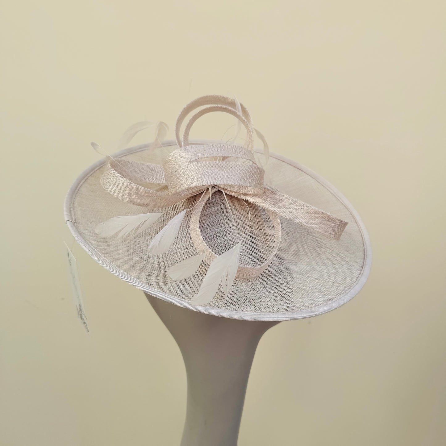 J Bees JB25/62 Dove Mist Grey Circle Disc Hatinator