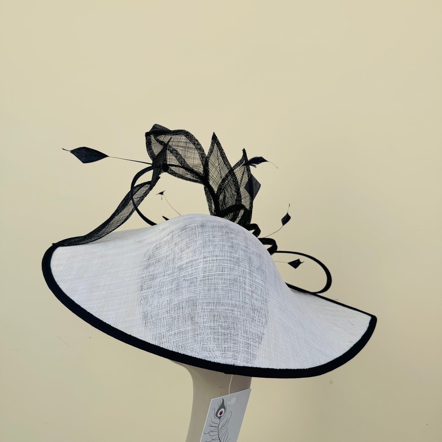 J Bees JB25/79 White/Navy Tear Drop Large Hatinator