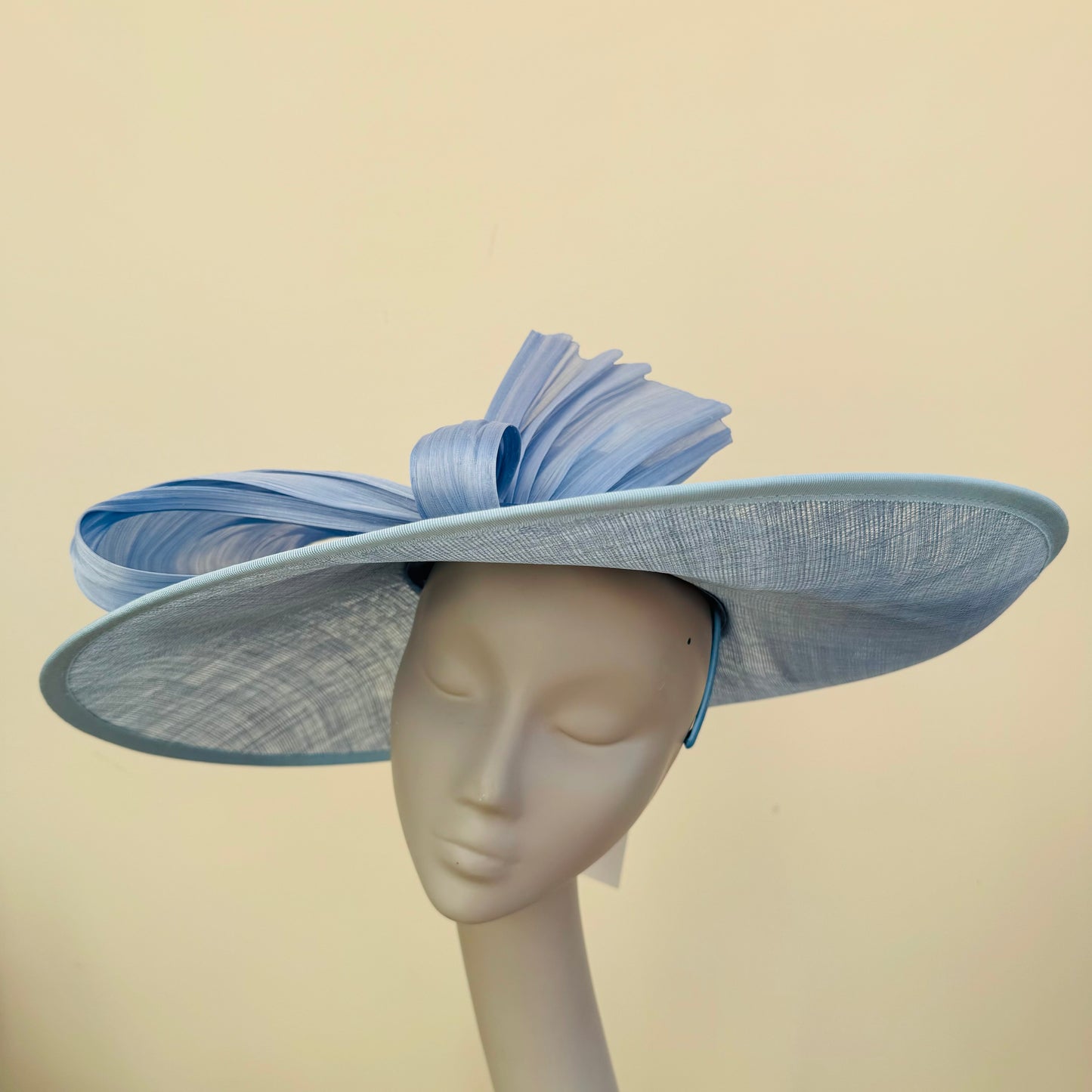 J Bees JB23/280 Baby Blue Large Bow Hatinator