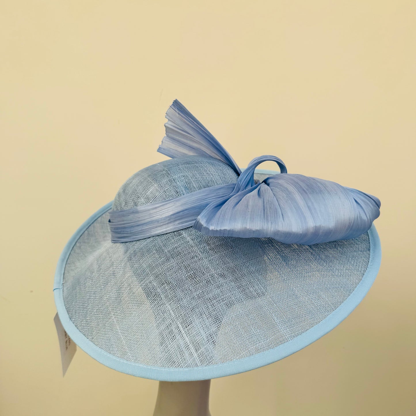 J Bees JB23/280 Baby Blue Large Bow Hatinator