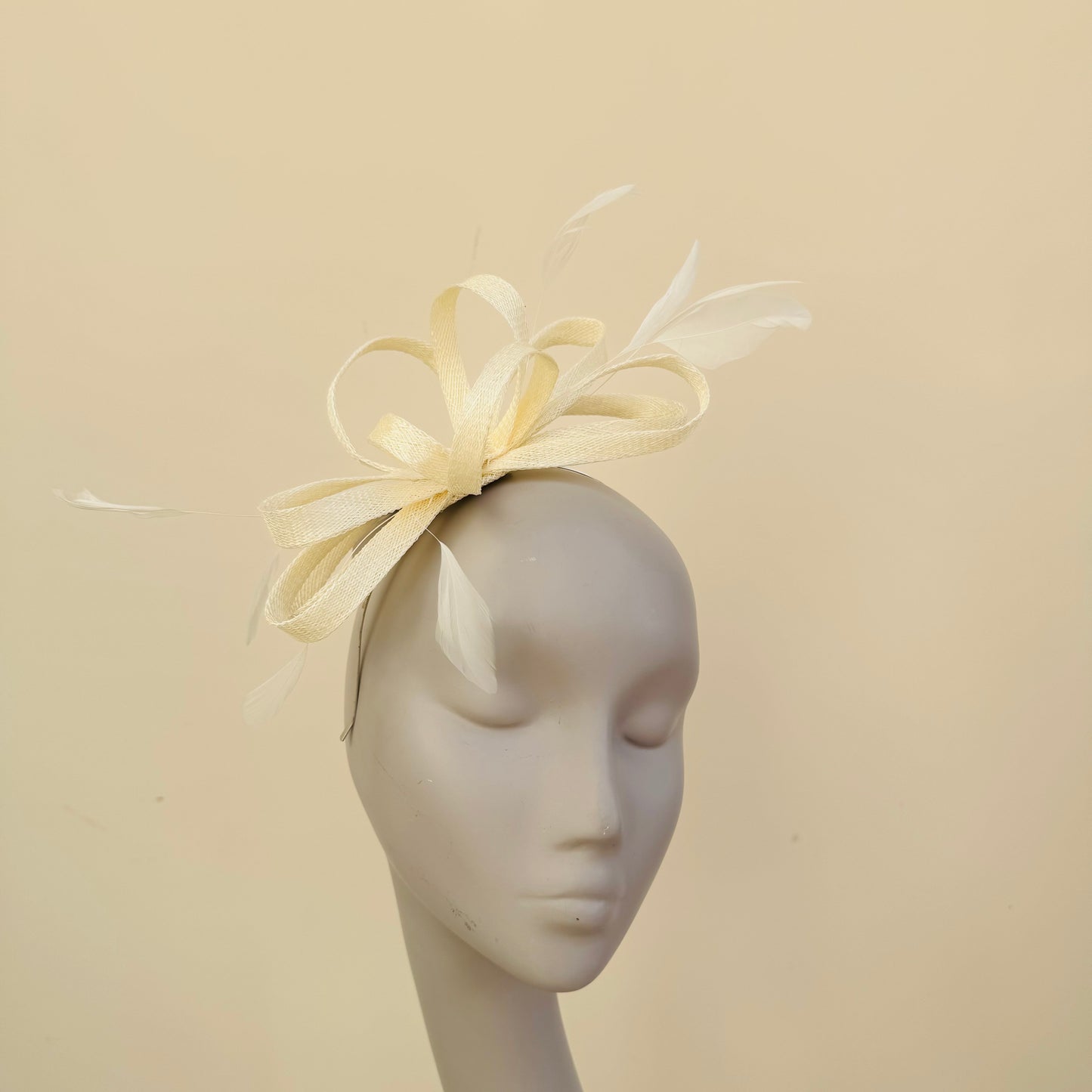 J Bees JB22/238 Fascinator On Headband In Neutrals & Ivory