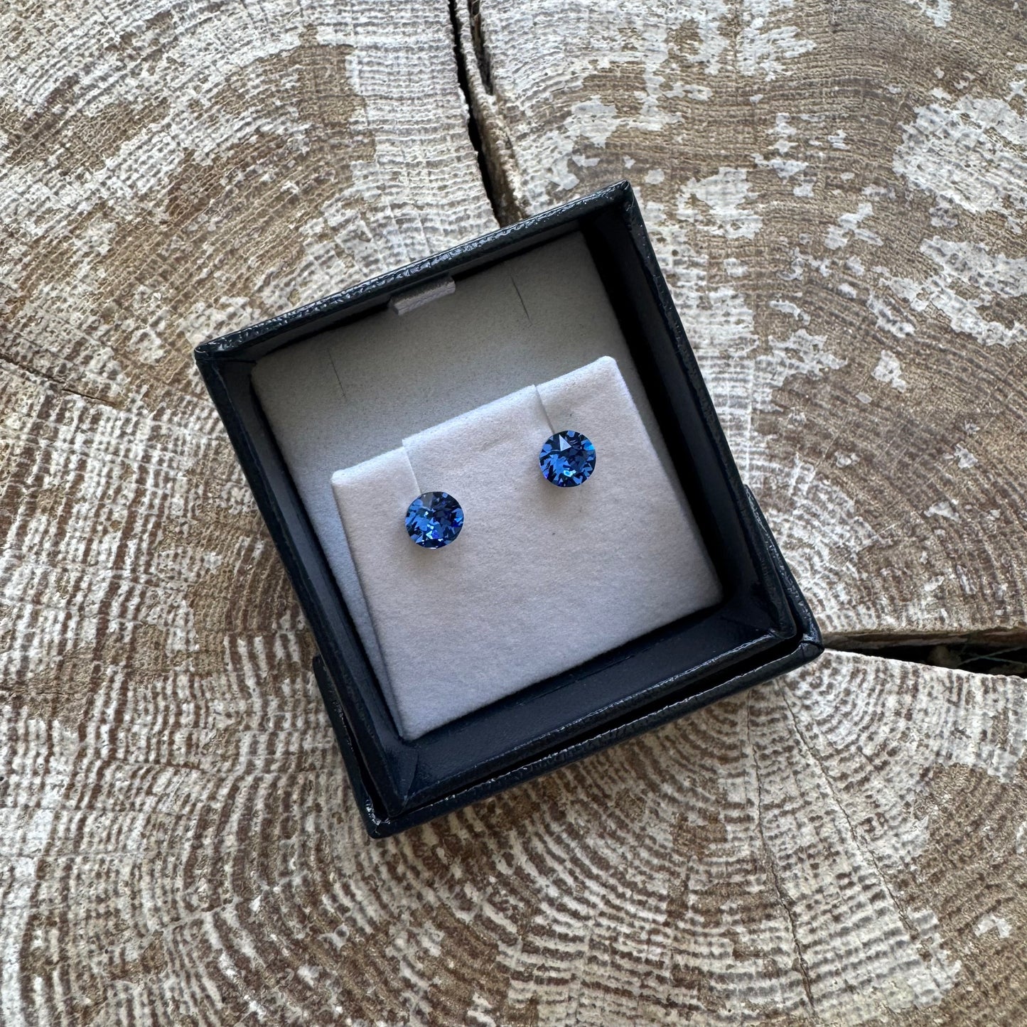 Byzantium 6mm Stud Earrings 682 Sapphire Blue