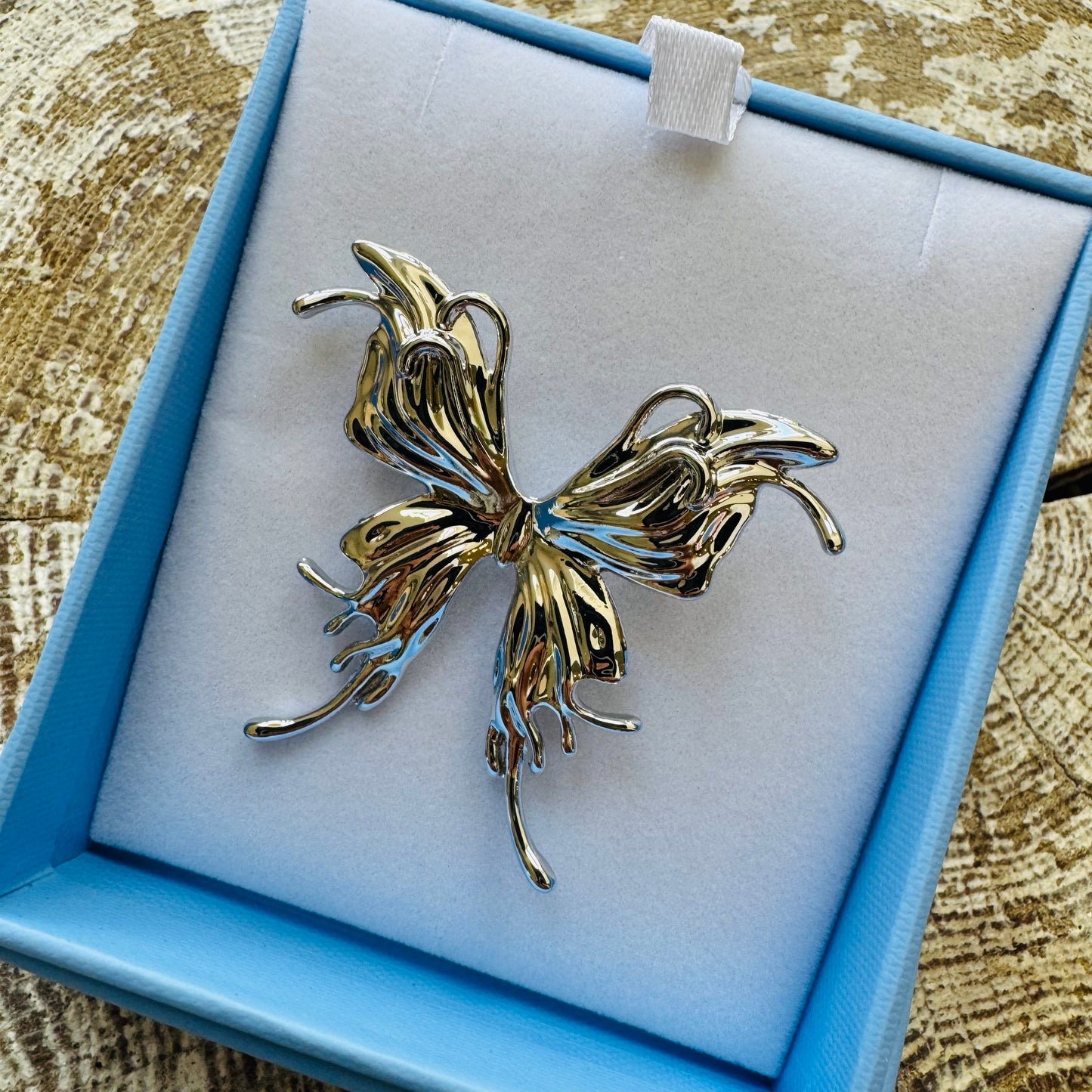 Byzantium K722 Silver Butterfly Brooch Multi