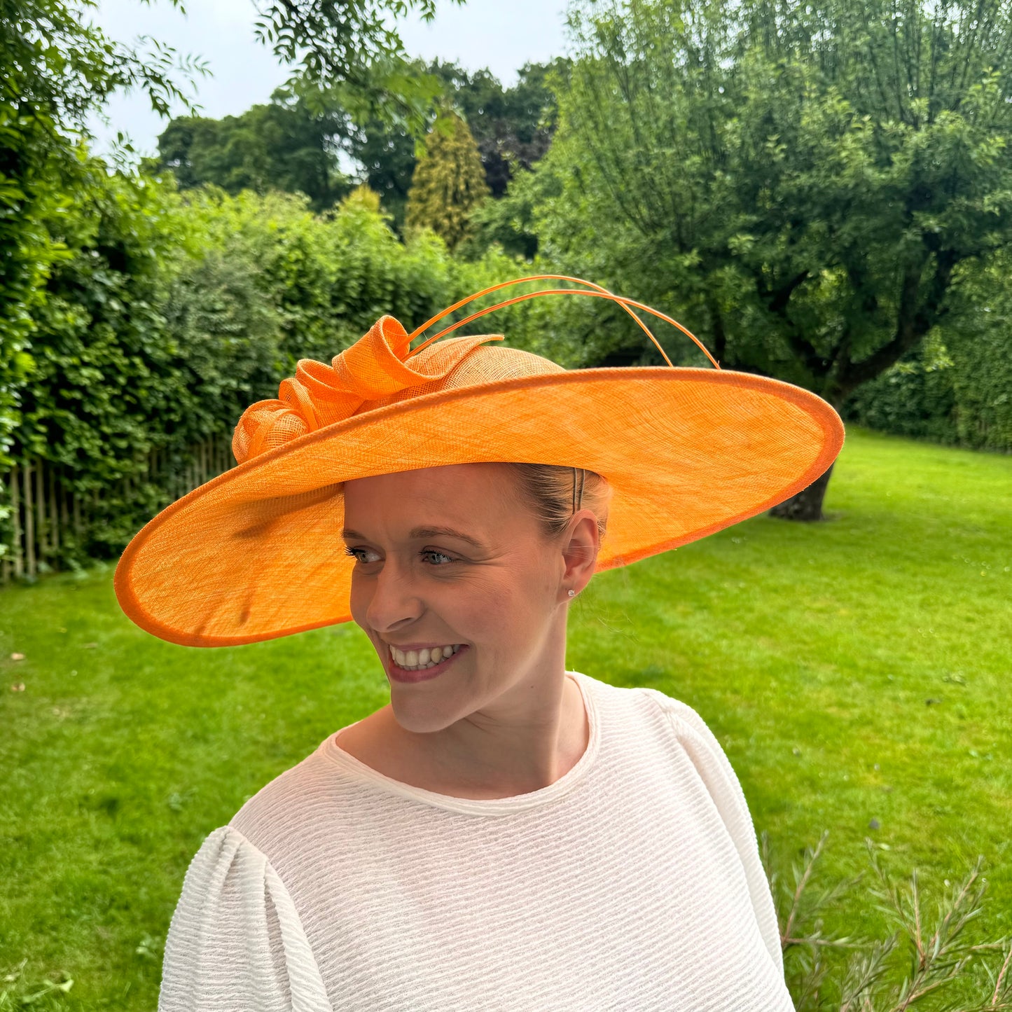 Max and Ellie WD7 Orange Large Flat Hatinator on Band