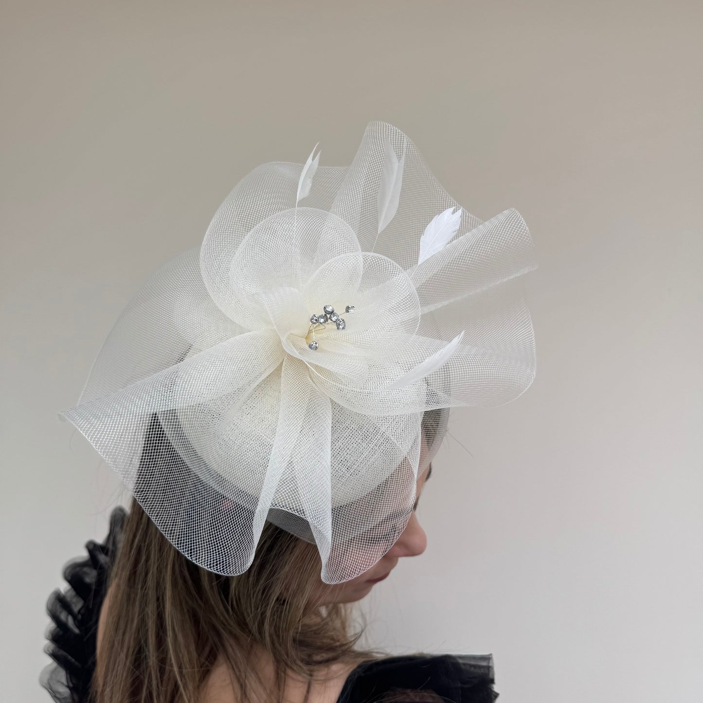 J Bees JB26/110 Ivory Pillbox Fascinator with Net