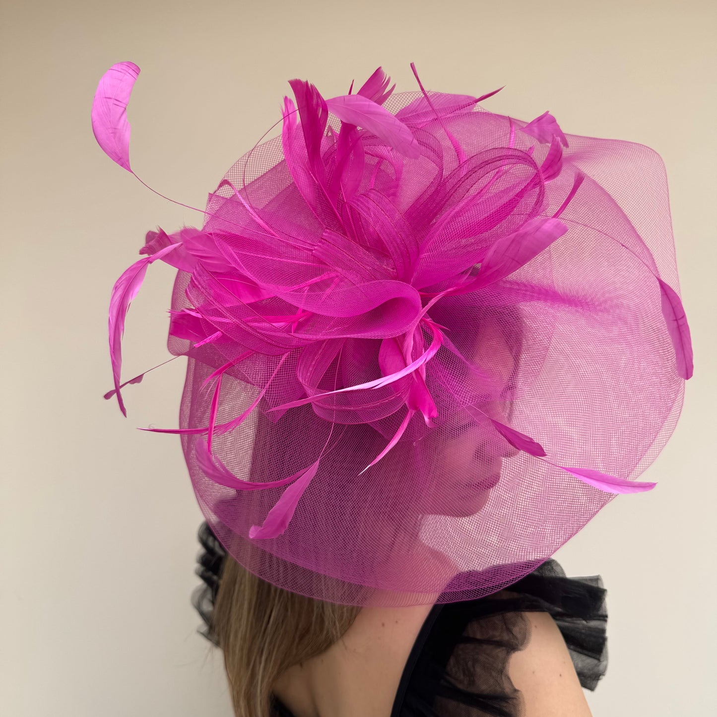 J Bees JB25/165 Fuchsia Pink Fascinator