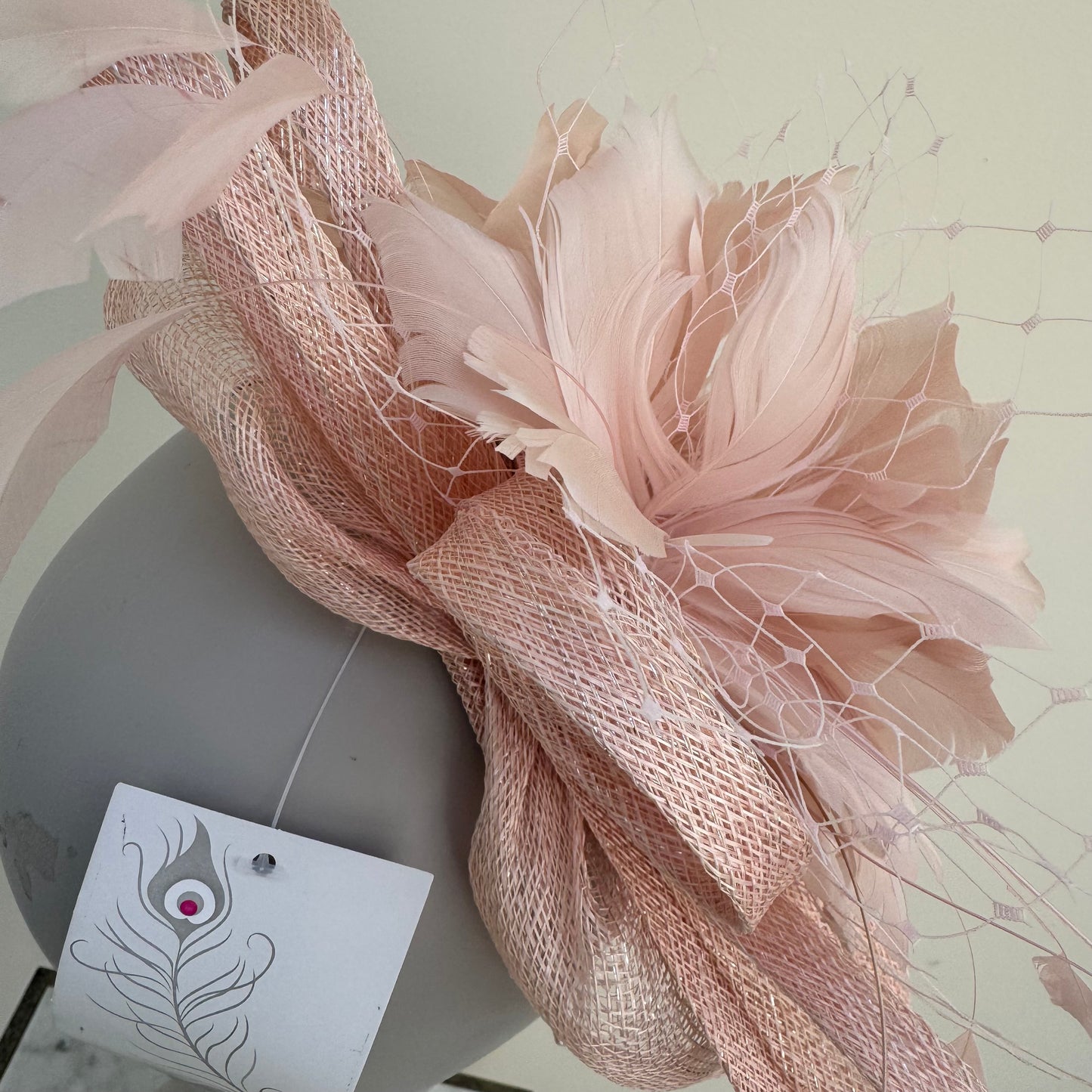 JBees JB18/040 Fascinator with net in Pinks