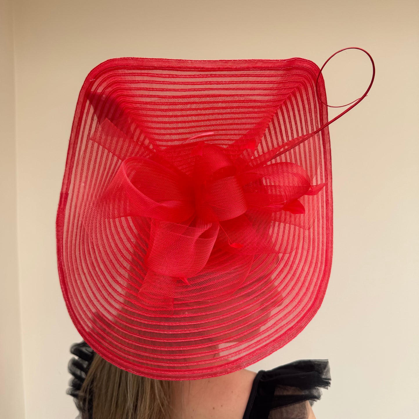 J Bees JB26/149 Poppy Red Hatinator
