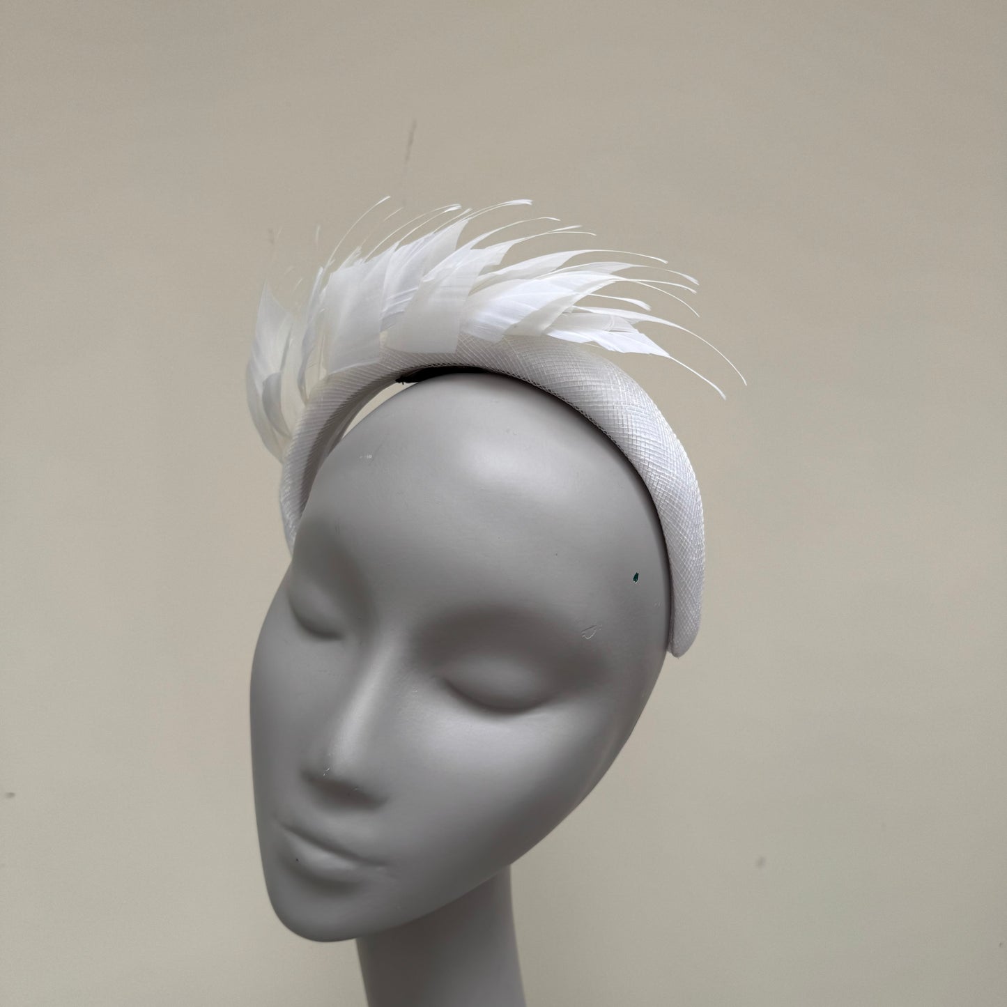 Failsworth 9714 Off White Feather Headband